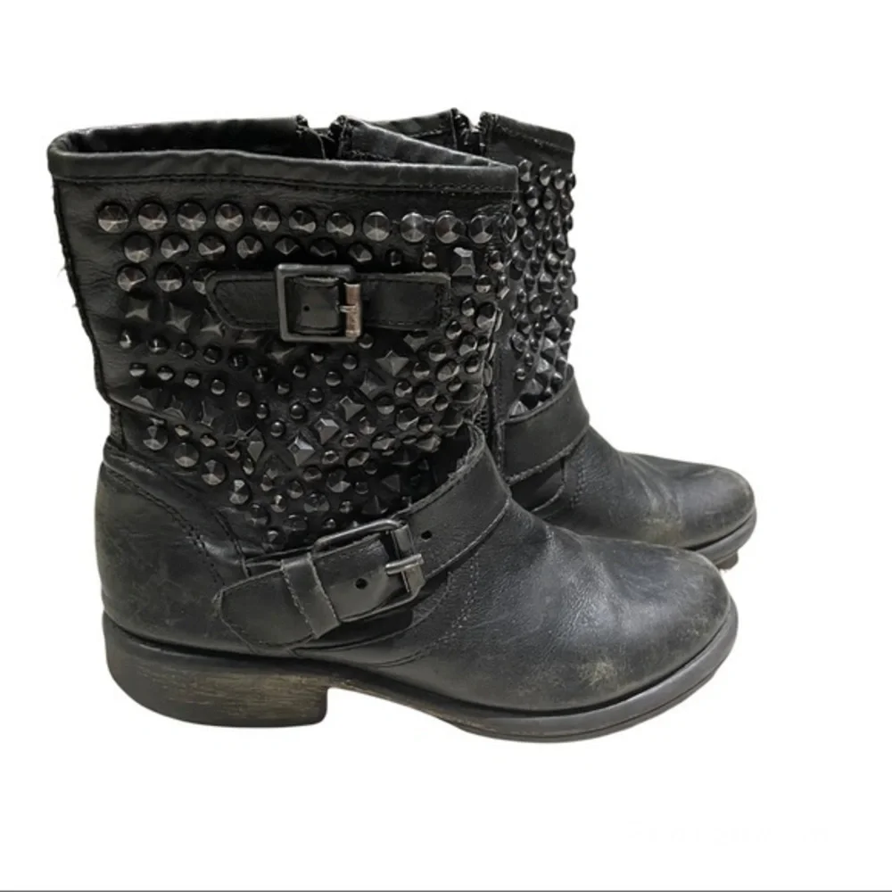 Steve Madden Leather Distressed Rugged Studded Buckle Moto Boots Size 8 - Picture 1 of 8